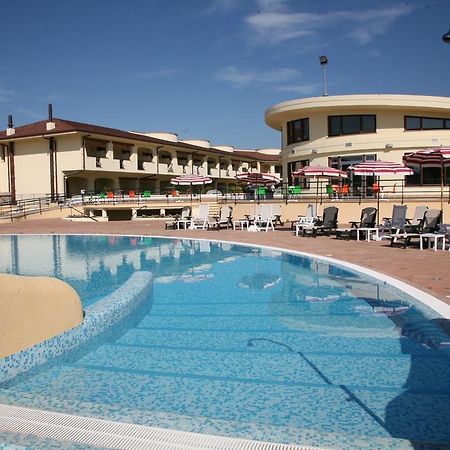 Hotel Resort Lido Degli Aranci Vibo Valentia Buitenkant foto