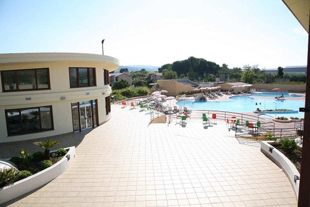Hotel Resort Lido Degli Aranci Vibo Valentia Buitenkant foto