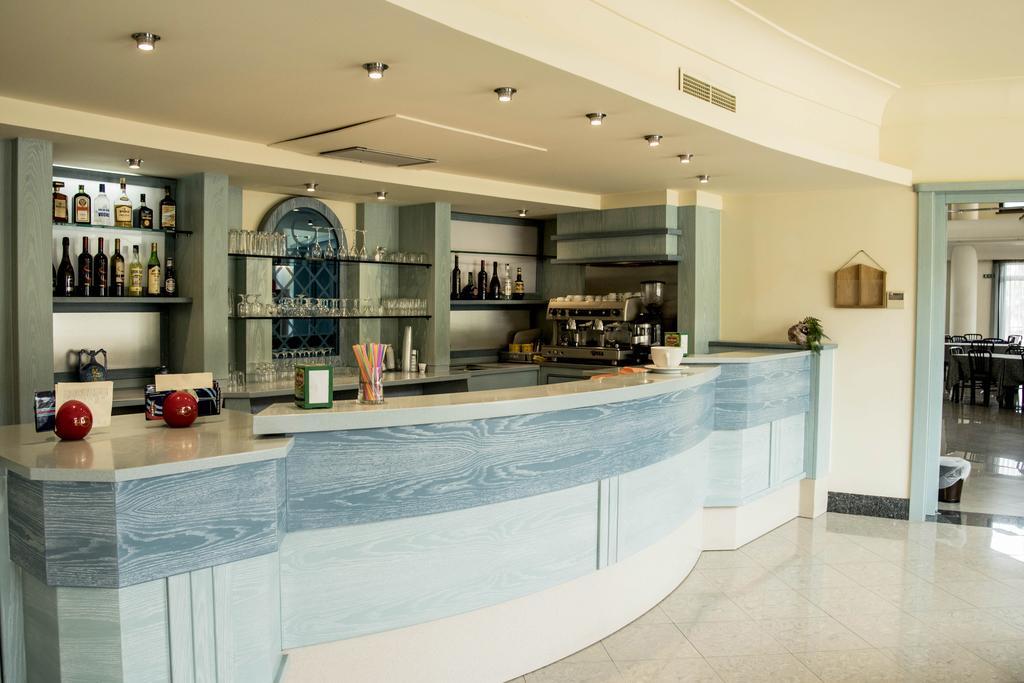 Hotel Resort Lido Degli Aranci Vibo Valentia Buitenkant foto