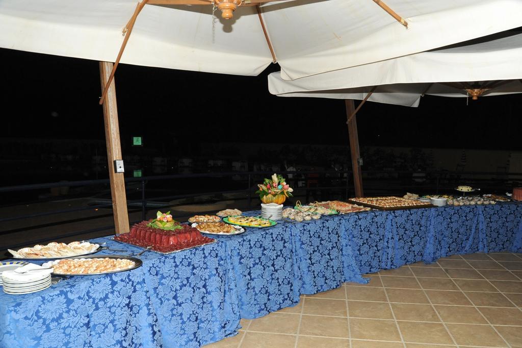 Hotel Resort Lido Degli Aranci Vibo Valentia Buitenkant foto