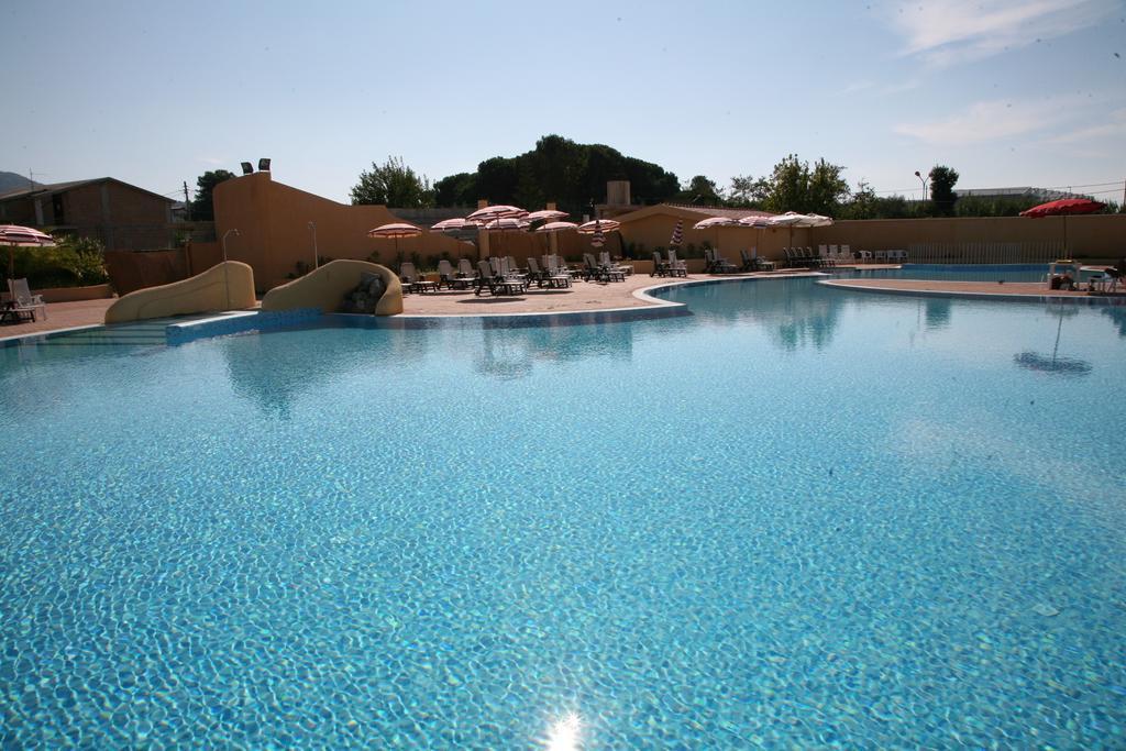 Hotel Resort Lido Degli Aranci Vibo Valentia Buitenkant foto