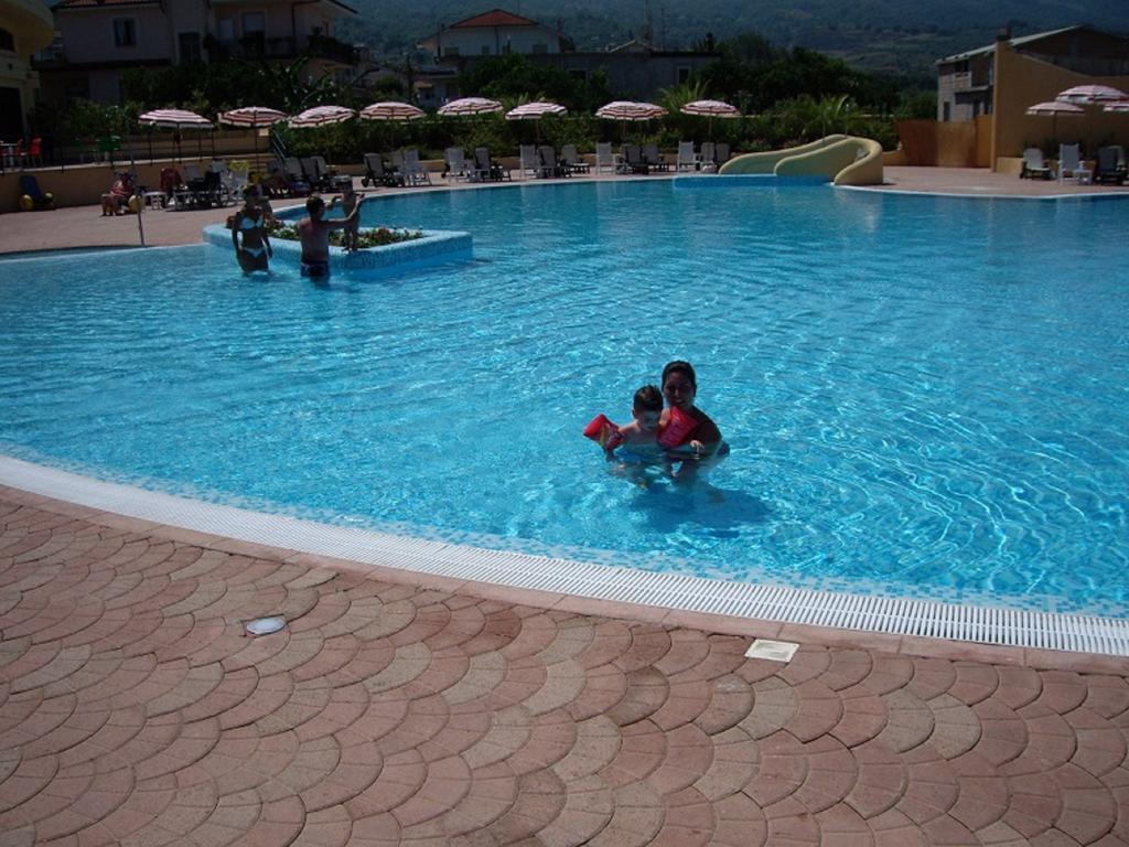 Hotel Resort Lido Degli Aranci Vibo Valentia Buitenkant foto