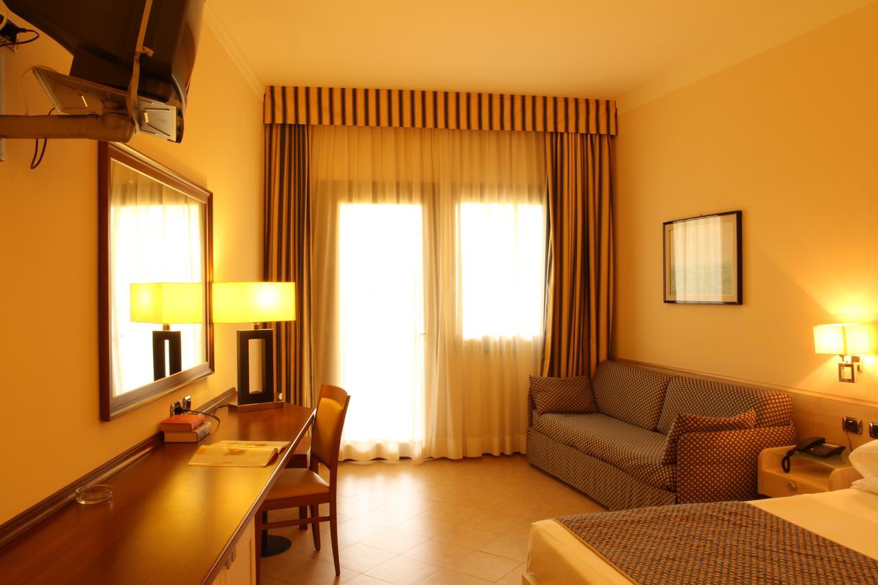 Hotel Resort Lido Degli Aranci Vibo Valentia Buitenkant foto